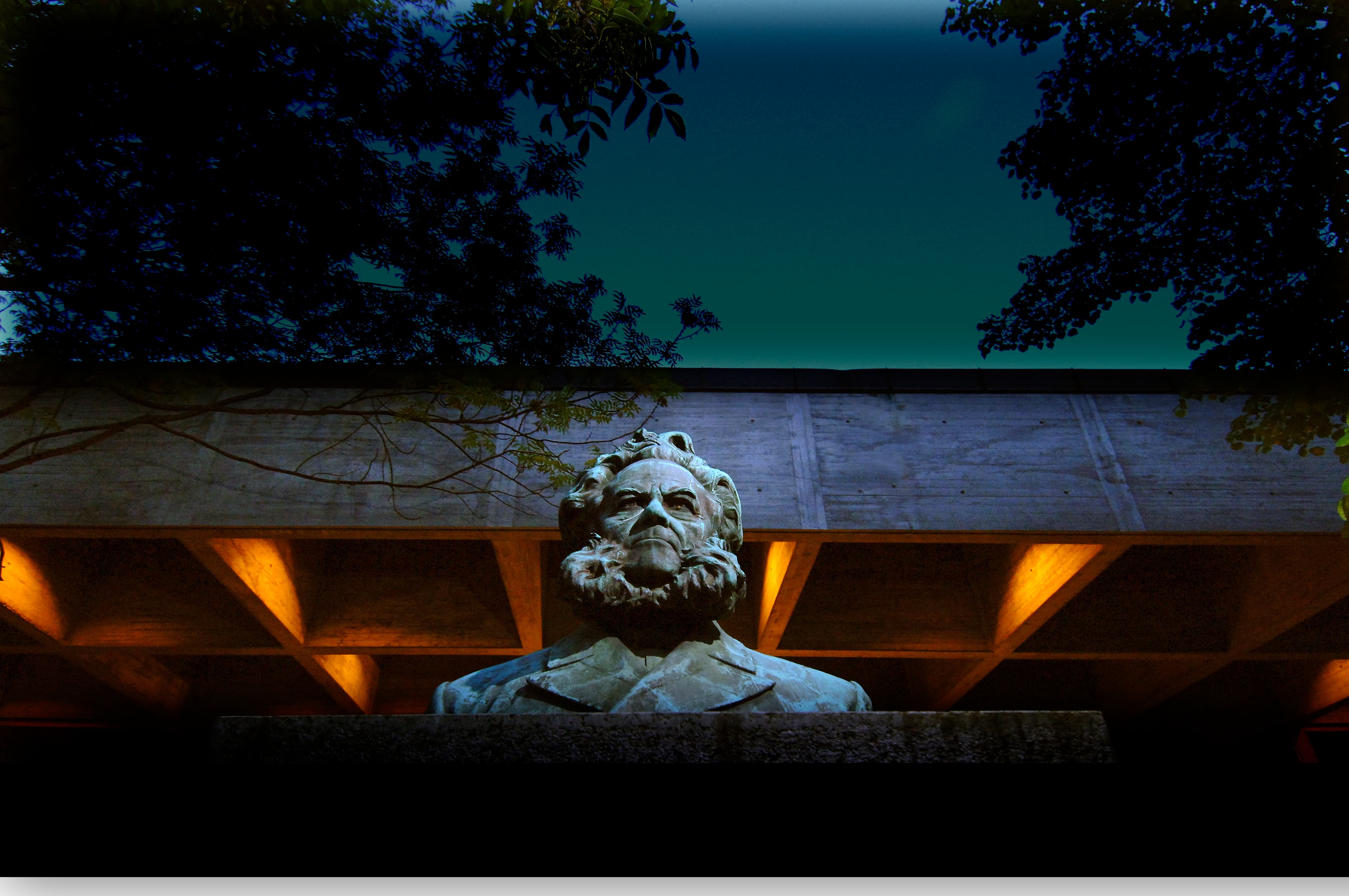 Ibsenhuset (the house of Ibsen)