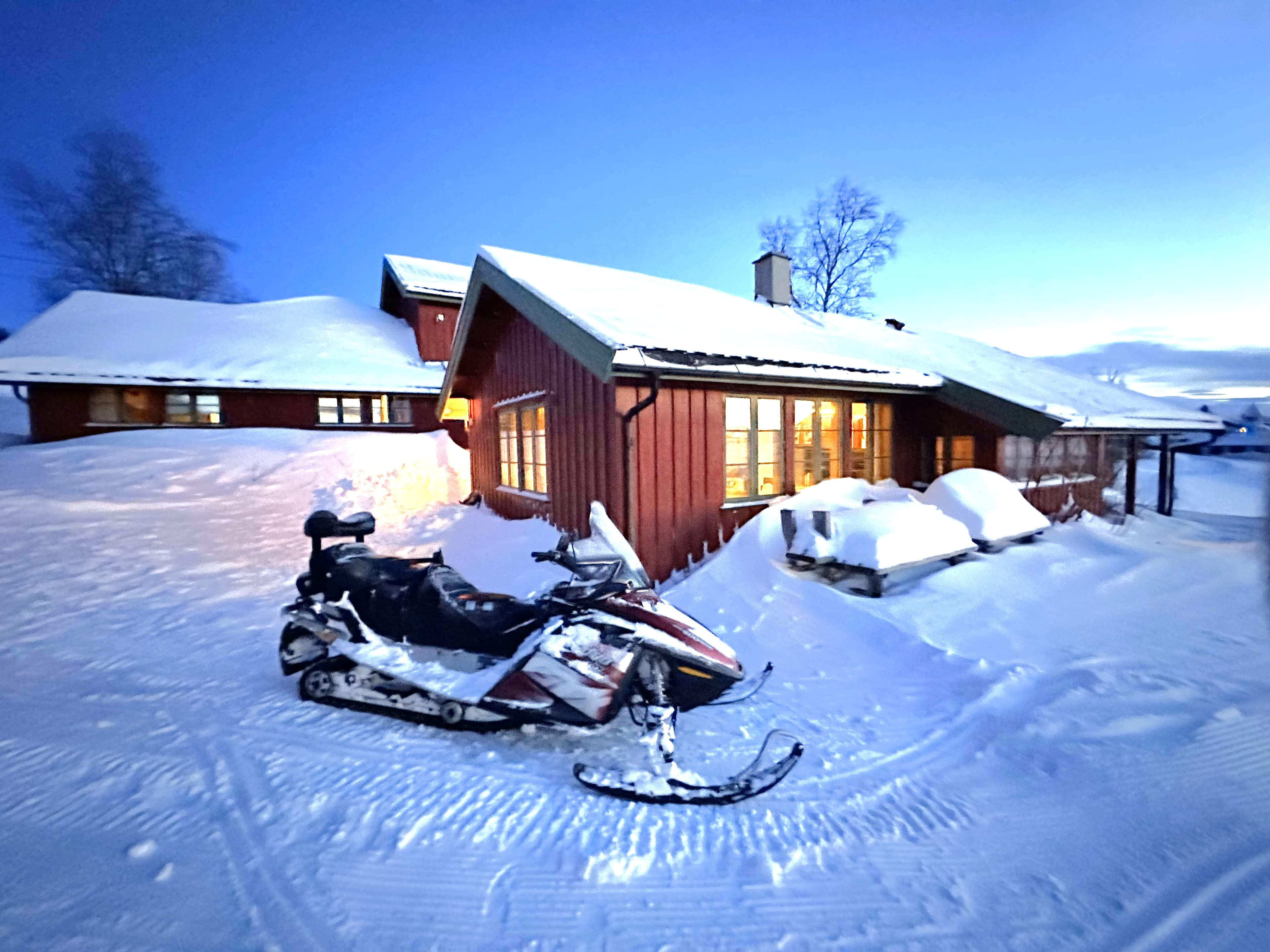 Møsstrond Tourist Cabin