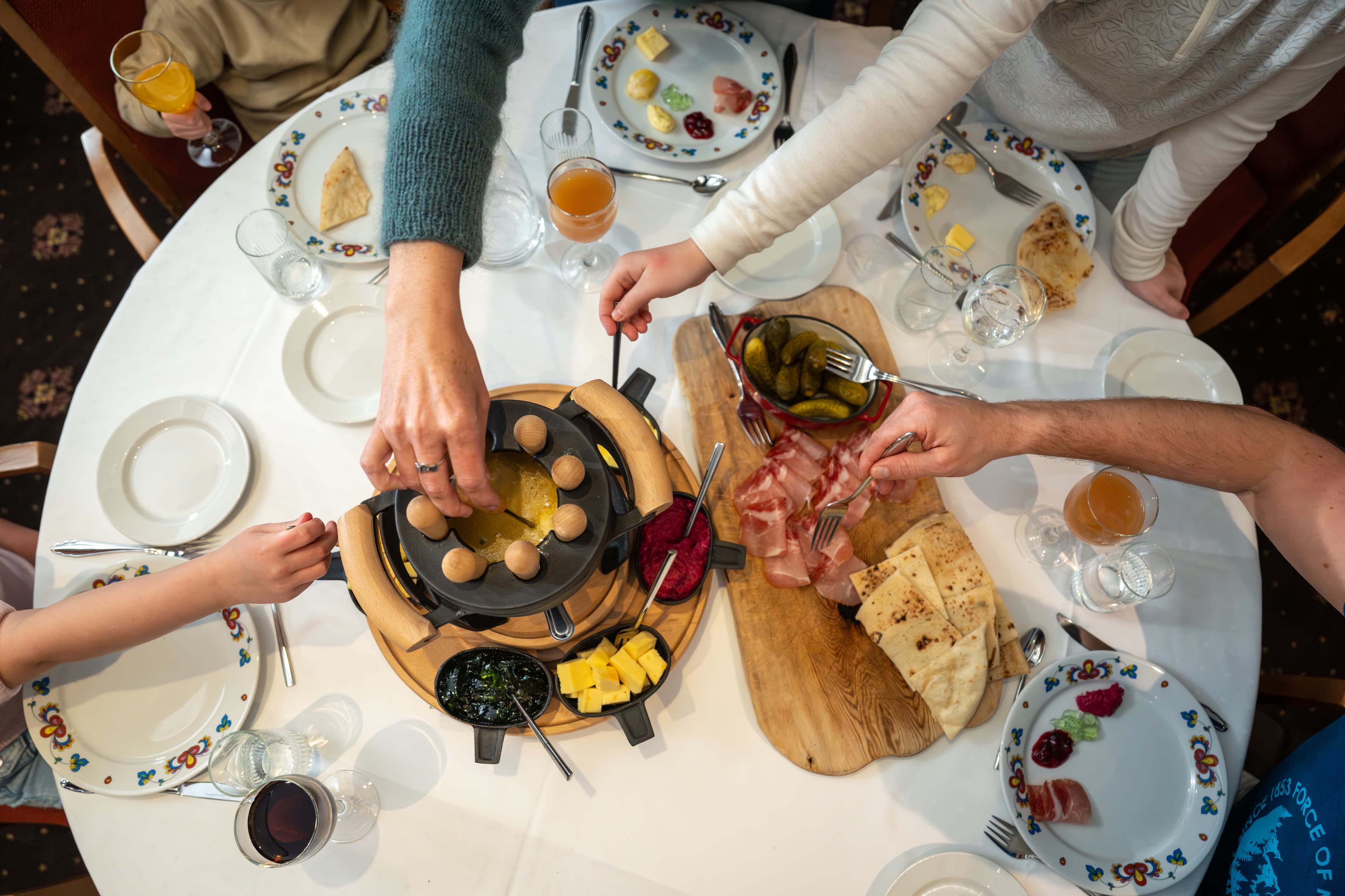 Winter Fondue Evening at Straand Hotel in Vrådal