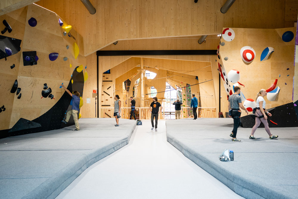 Høyt Under Taket Skien - Climbing center in Skien, Skien - Skien