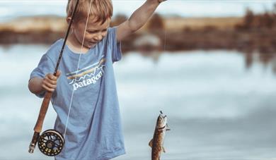Fisketur til Sandvaten med FJFL med overnatting i det fri