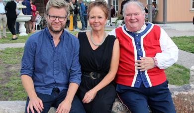«Song frå strupe og streng»