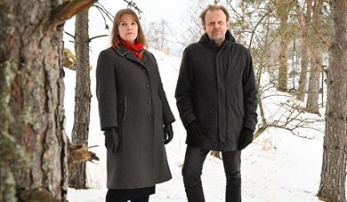 «Akkurat her, akkurat no!» Ingebjørg Lognvik Reinholdt & Mattis Kleppen