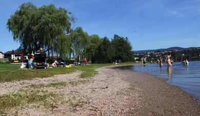 Folkestien in Skien