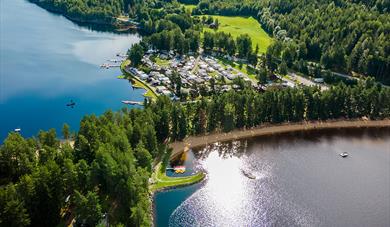 drone image from Telnessanden camping