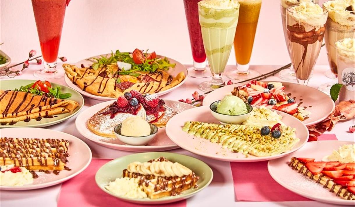 Crepes and dessert from Crepella in Skien