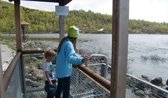 The water adventure children and lady