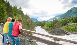 The suspension bridge across Hell
