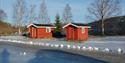 Small cabins bake the lake