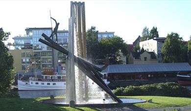 The log driver monument