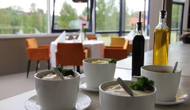 dips and accessories at restaurant Hagestua at Bø Hotell