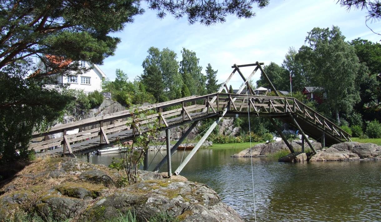 footbridge from Sandøya to Løvøya